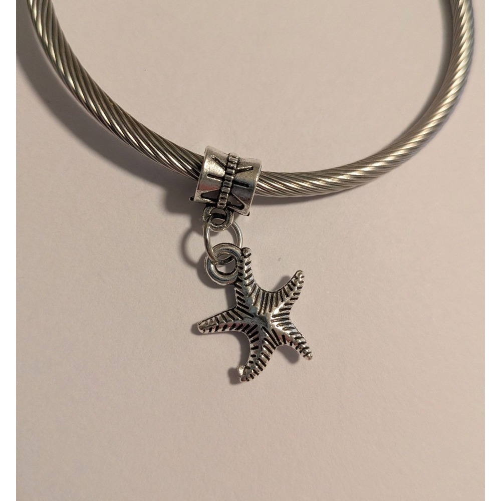 Silver Starfish Charm Twisted Cable Wire Bangle Bracelet Nautical Beach Jewelry